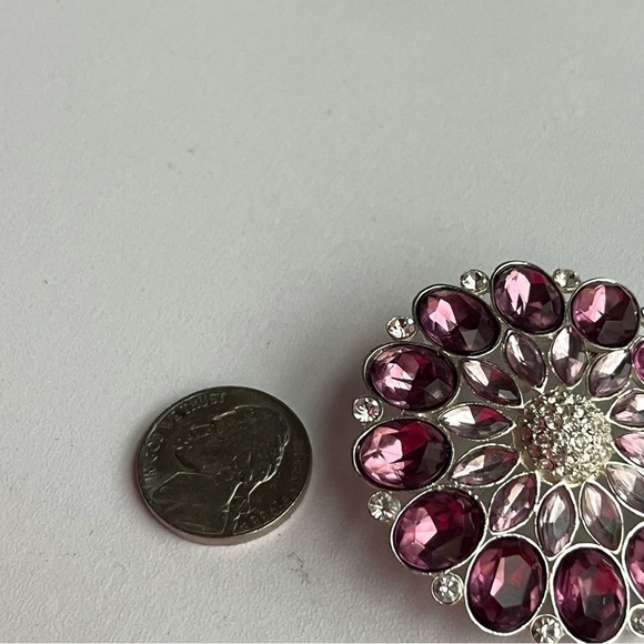 Pink Gem and Silver Plated Rhinestone Pin Brooch Pendant - Picture 4 of 7